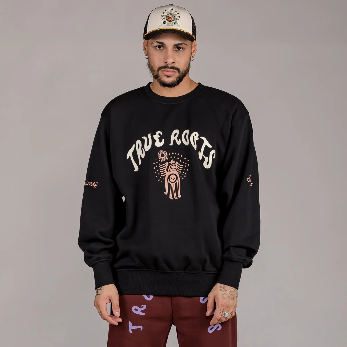 Sudadera Grimey "SNIPES X GRIMEY TRUE ROOTS" Crewneck - Black | Fall 22 - Image 3